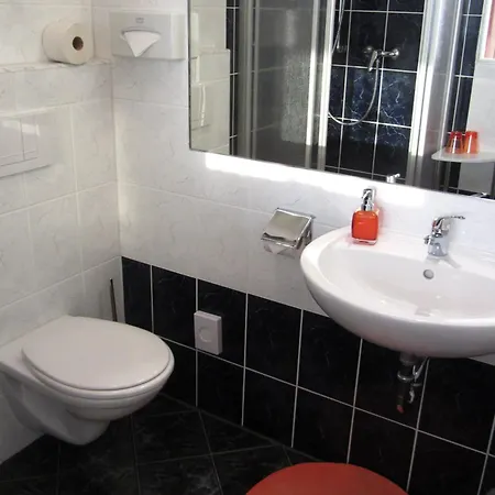 Willmersdorfer Hof 4*