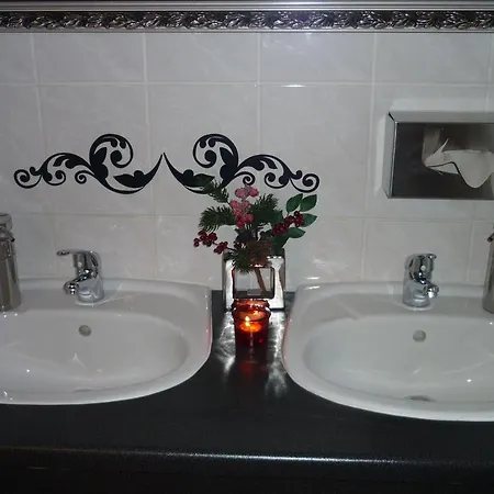 Willmersdorfer Hof 4* קוטבוס